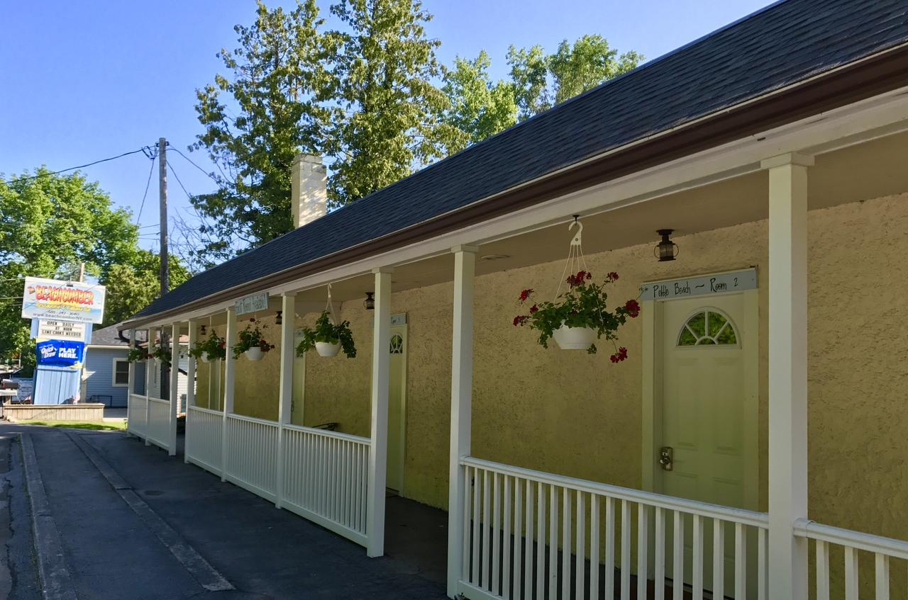 Beachcomber Inn Conesus Exteriér fotografie